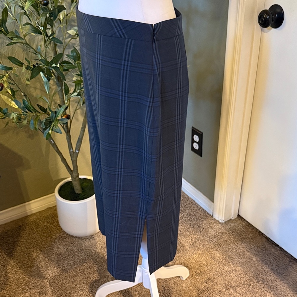 Banana Republic Navy Plaid Pencil Skirt - Picture 3 of 14